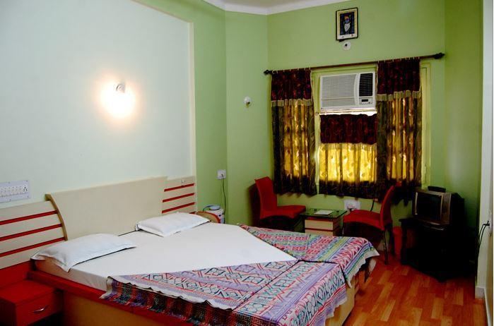 Vandana Hotel Натгдвара Екстер'єр фото
