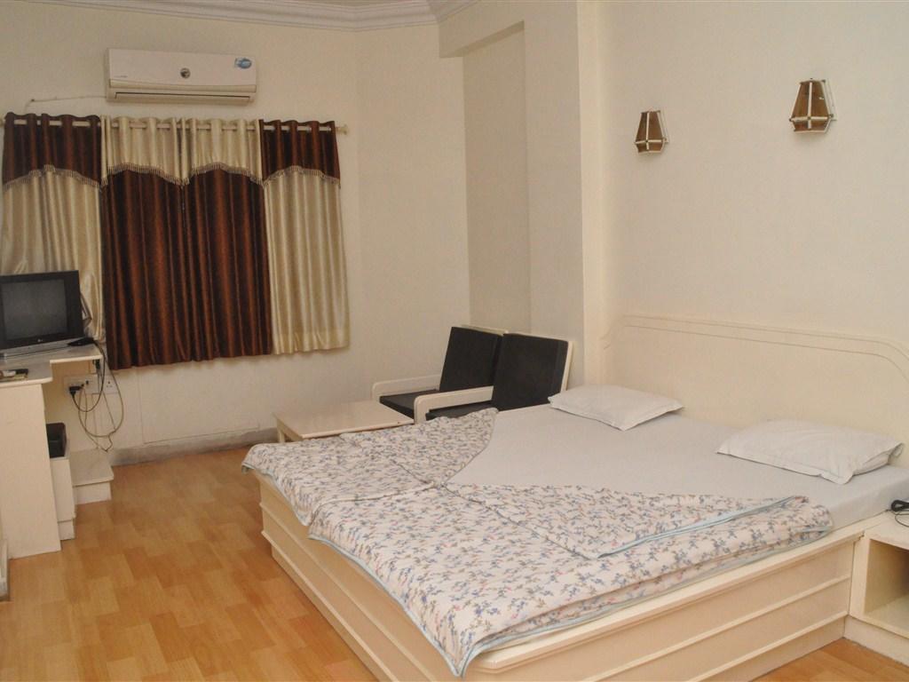Vandana Hotel Натгдвара Екстер'єр фото